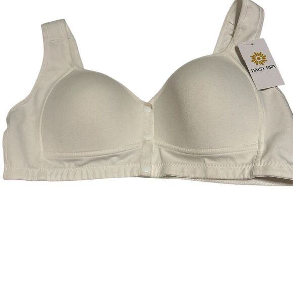 NWT Daisy Women's Cream Supportive Bra - Picture 2 of 10